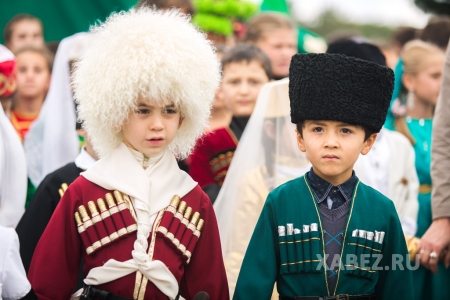 День национального адыгского (черкесского) костюма
