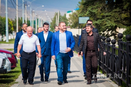 Глава района Р. Арашуков проголосовал на своем избирательном участке