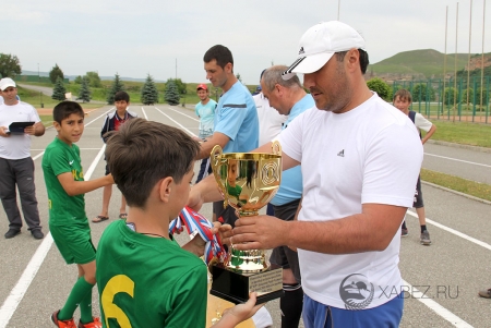 Традиционный футбольный турнир в Хабезском районе завершился победой хозяев поля