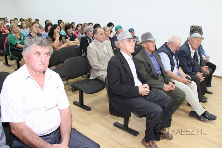 Прошел цикл встреч руководства администрации с жителями Хабезского района
