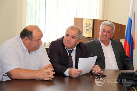 Состоялось внеочередное заседание Совета Хабезского муниципального района