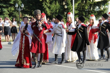 В Хабезе отпраздновали День черкесского костюма