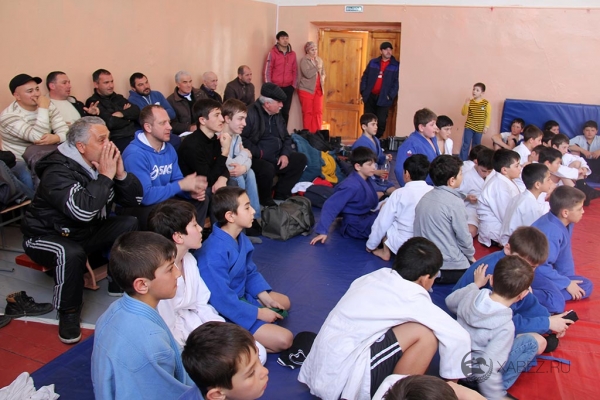 Спортивные состязания, посвященные Дню защитника Отечества прошли в Хабезском районе