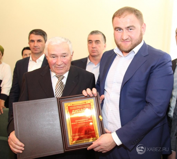 Султану Османовичу Даурову присвоено звание Почетного гражданина Хабезского района