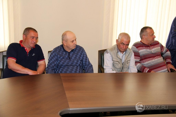 В администрации Хабезского района прошло чествование ликвидаторов чернобыльской катастрофы