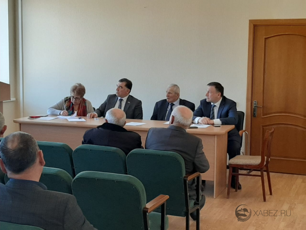 4 марта в малом зале администрации Хабезского муниципального района состоялось совместное совещание с участием председателя  ОД  «Адыгэ Хасэ  