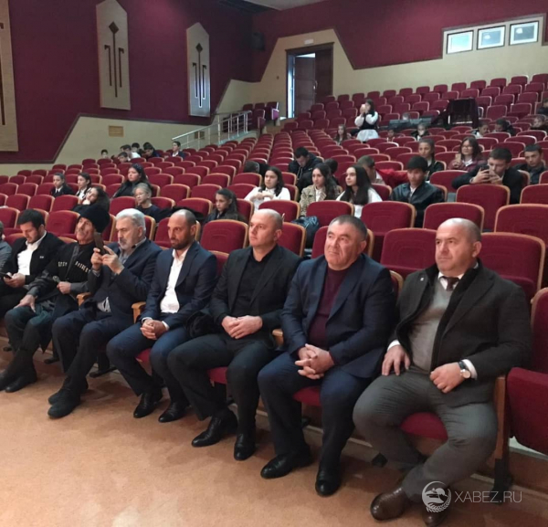5 октября во Дворце культуры а. Хабез прошла встреча руководства администрации
