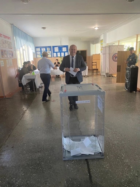 В Единый день голосования в Хабезском районе открылись 11 избирательных участков.