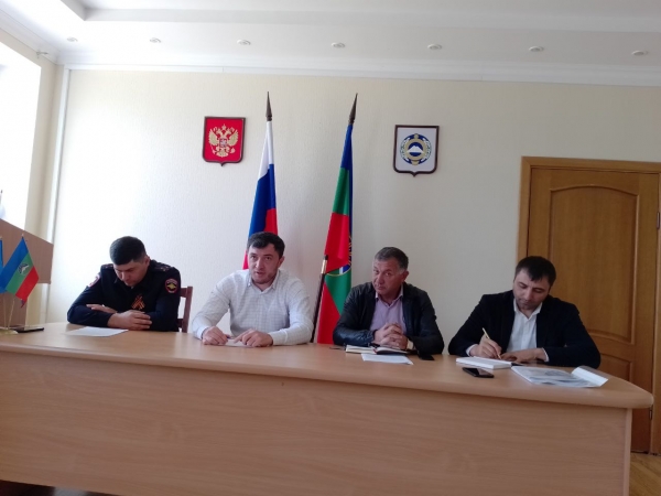 Заместитель Главы администрации Хабезского района Мурат Сатучиев провел заседание комиссии