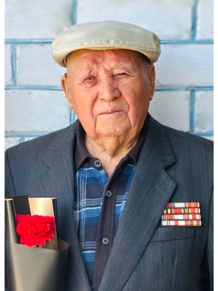 Сегодня свое 98-летие отмечает ветеран Великой Отечественной войны Василий Иванович Зинченко. 